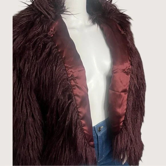 Faux Fur Cropped Coat - Picture 4 of 15